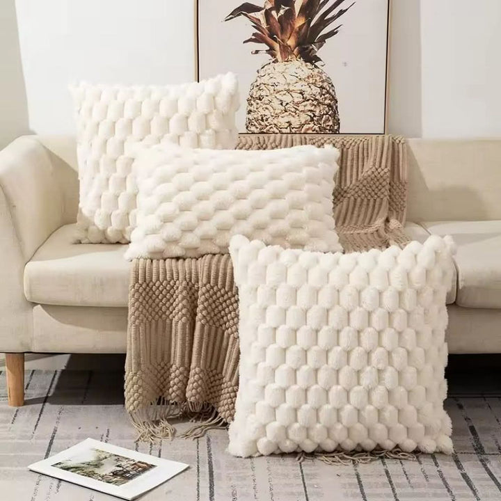BowLift | Cushion cover made of cotton blend with fluffy 3D feel