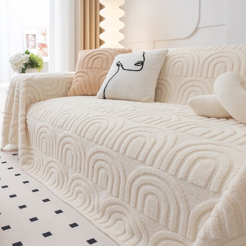 BowLift | Thick quilted sofa cover for secure fit