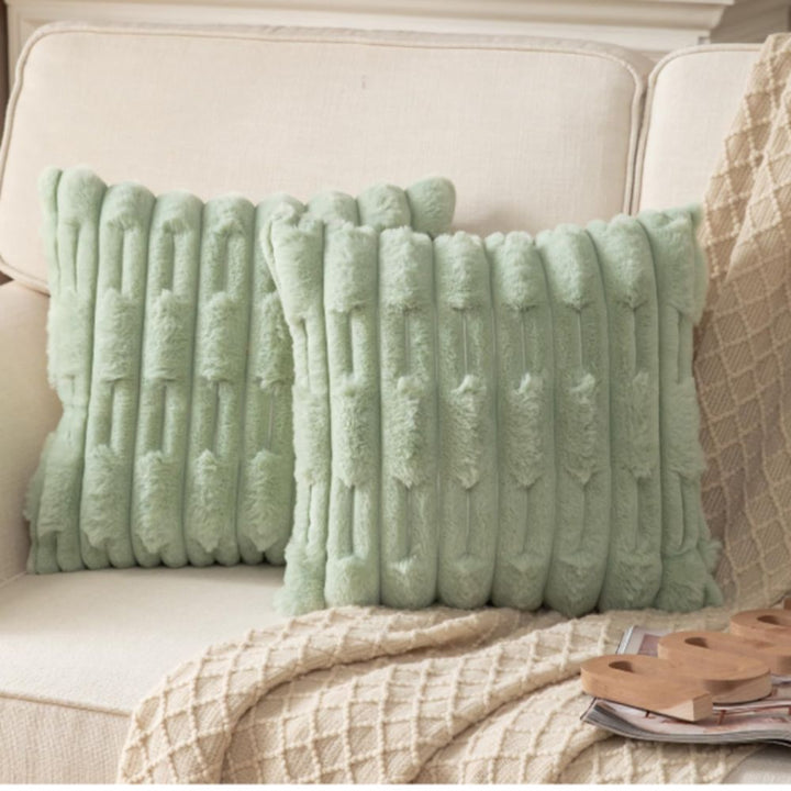 BowLift | Calm Weave Plush Cushion Cover