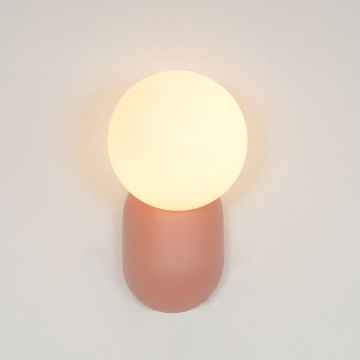 BowLift | ChicGlow Resin Wall Lamp – Elegance and Energy Efficiency in One