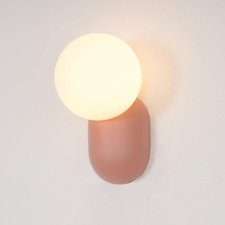 BowLift | ChicGlow Resin Wall Lamp – Elegance and Energy Efficiency in One