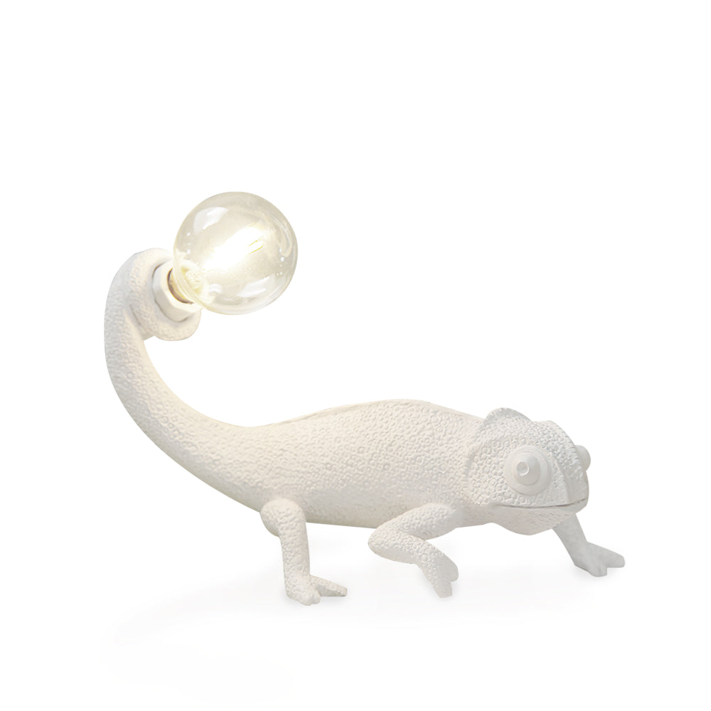 BowLift | CamouGlow – Resin Table Lamp with Charming Chameleon Detail