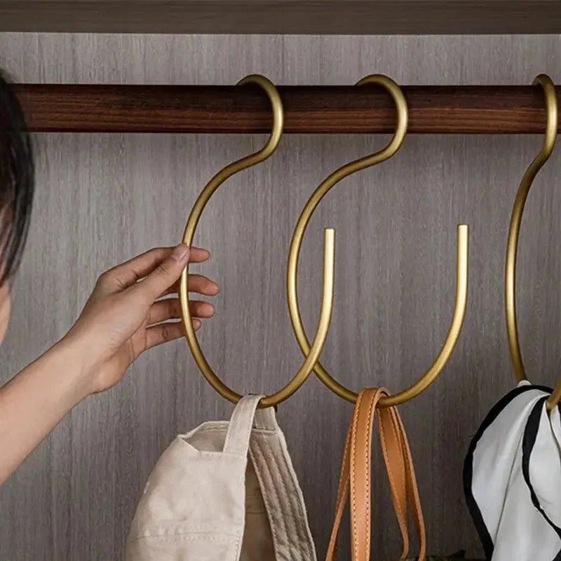HangStruct – S-shaped metal clothing hangers (set of 5) for space saving | Bowlift