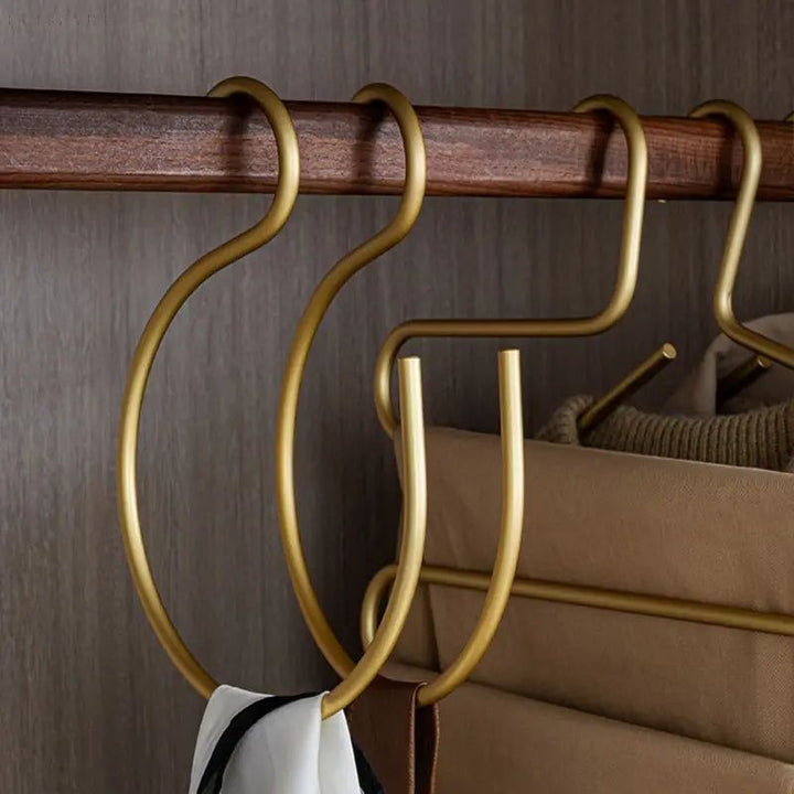 HangStruct – S-shaped metal clothing hangers (set of 5) for space saving | Bowlift
