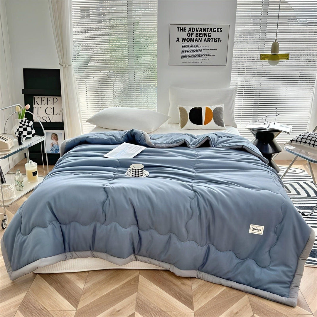 BowLift | Lightweight Breathable Cool Duvet Made of High-Quality Fibers for Comfortable Summer