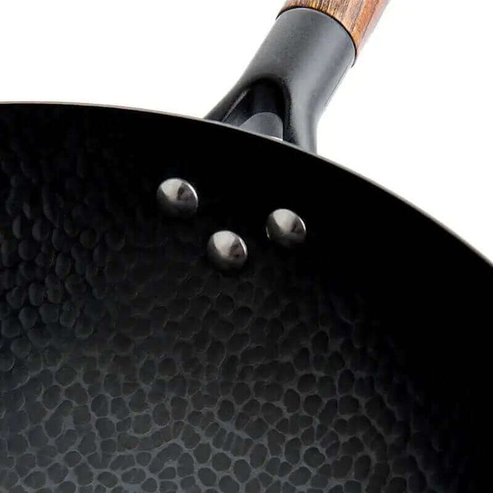BowLift | Authentic handmade iron wok – Premium quality with wooden lid