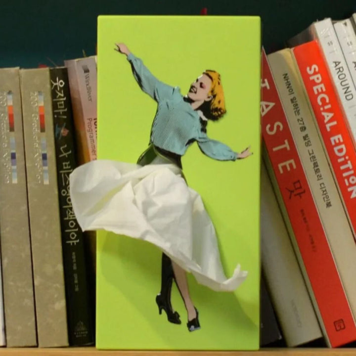 BowLift | Flying Skirt Tissuebox