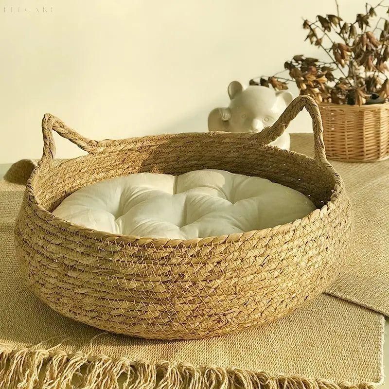 Cloud Nest - Super soft and cozy cat bed | Bowlift