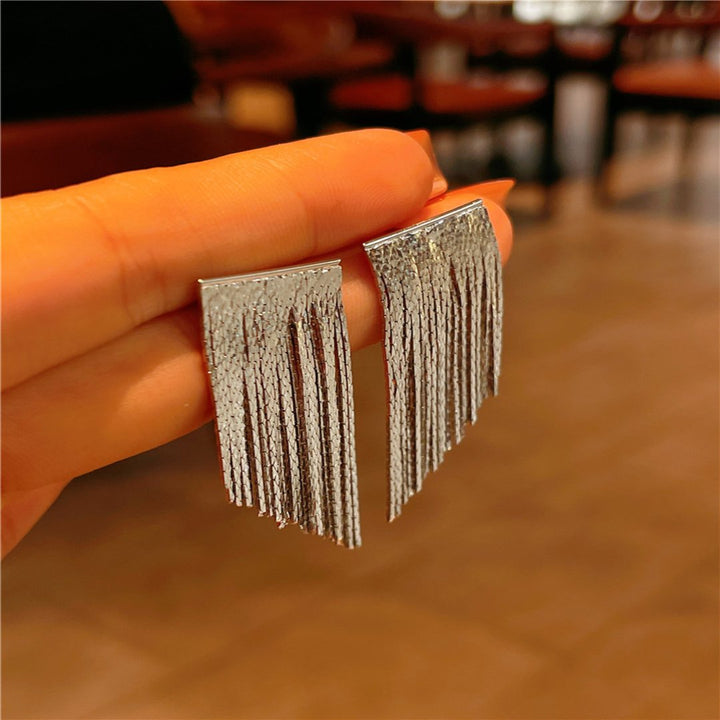BowLift | Golden Shining City Tassel Earring