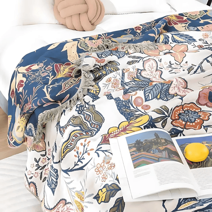 BowLift | Rustic cotton blanket with floral pattern, reversible design