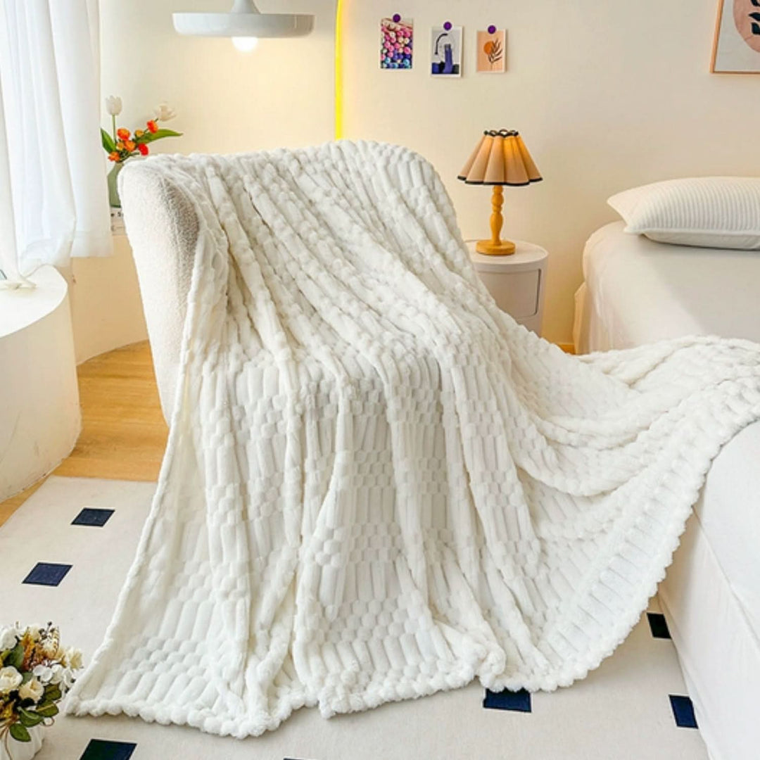 BowLift | Ultra Soft Microfiber Throw Blanket with Pebble Texture Design