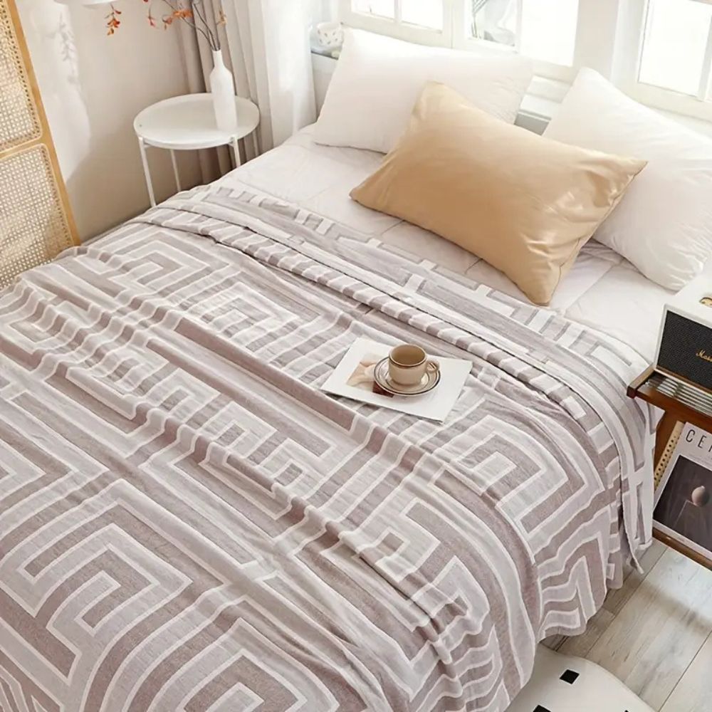BowLift | Geo Maze Cotton Blanket