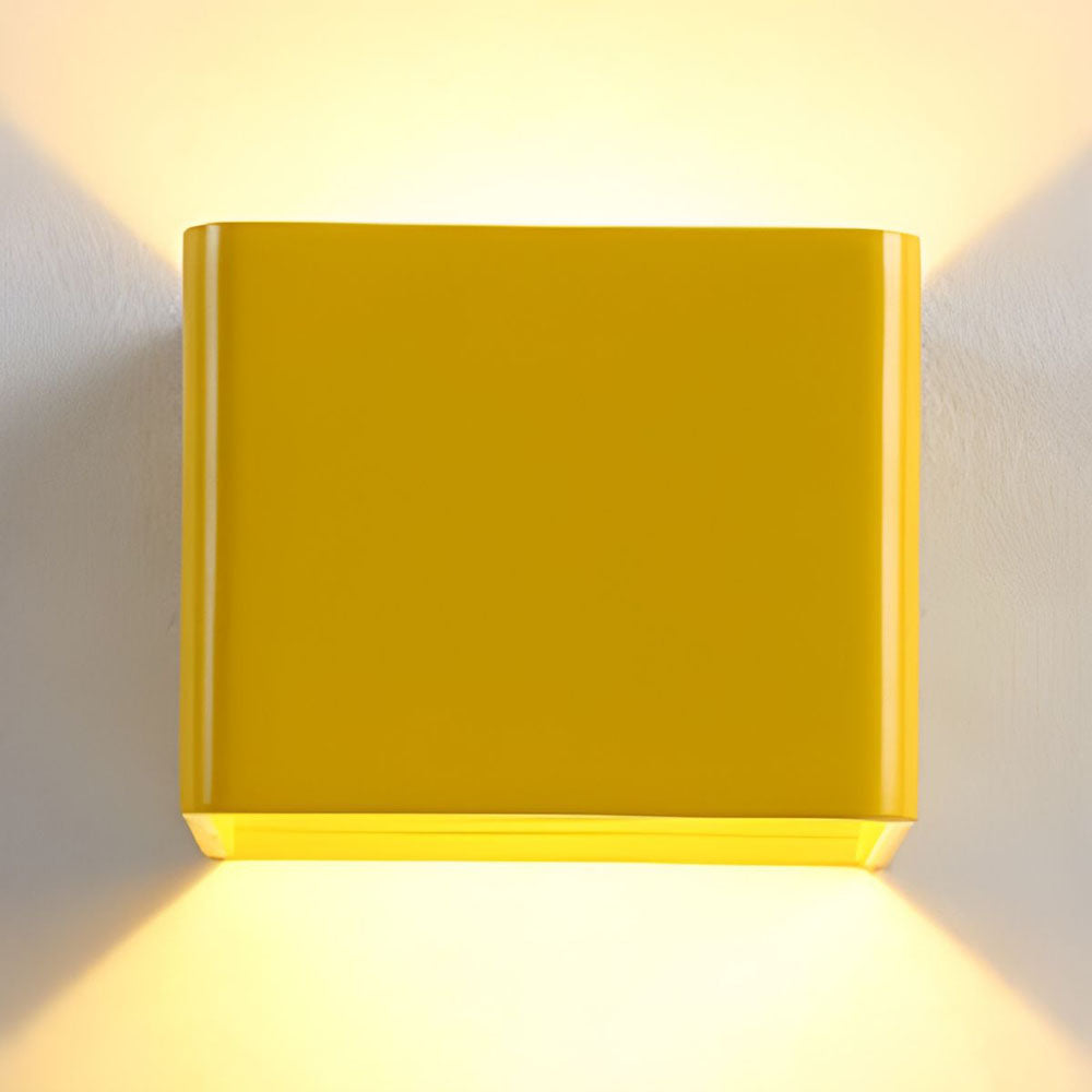 BowLift | Cubbon LED Wall Lamp Compact Modern Design White