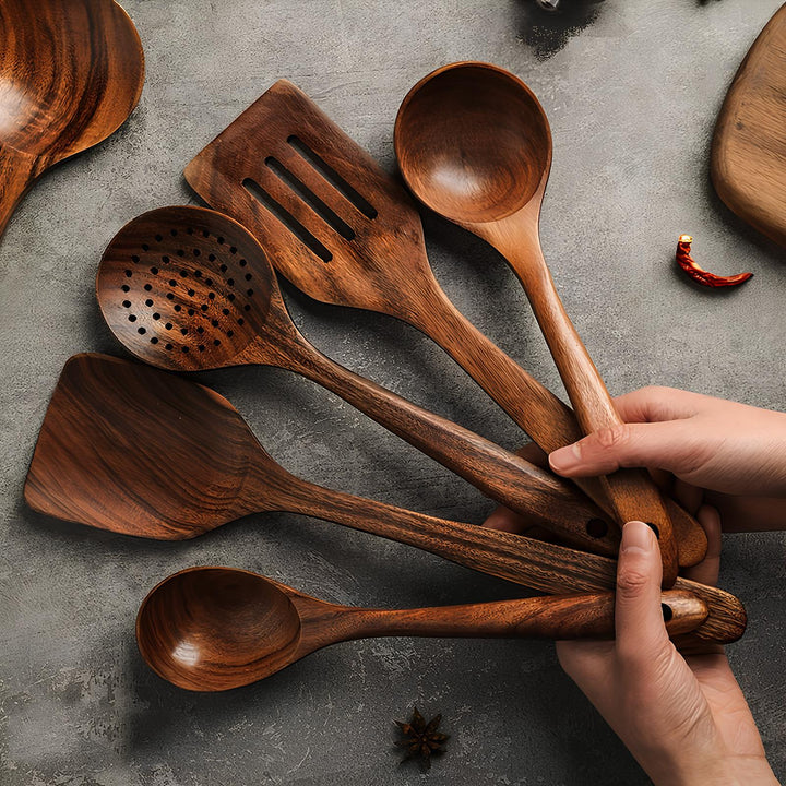 Luxury 5-Piece Kitchen Utensil Set Made of Natural Teak Wood – Heat Resistant and Scratch Free | Bowlift