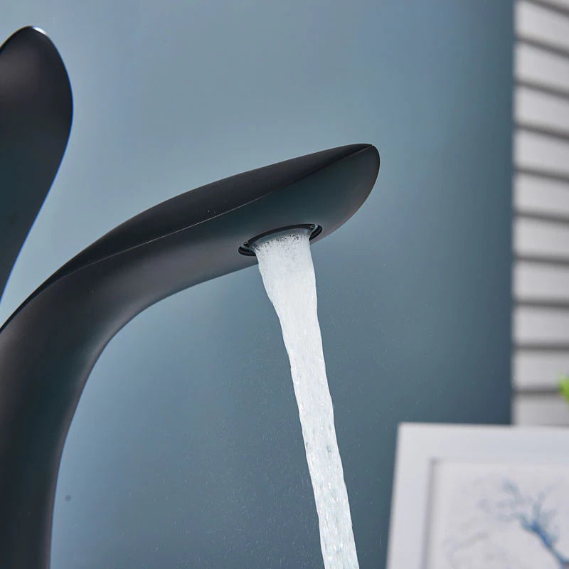 BowLift | Modern Luxury Bathroom Faucet for a Stylish Bathroom