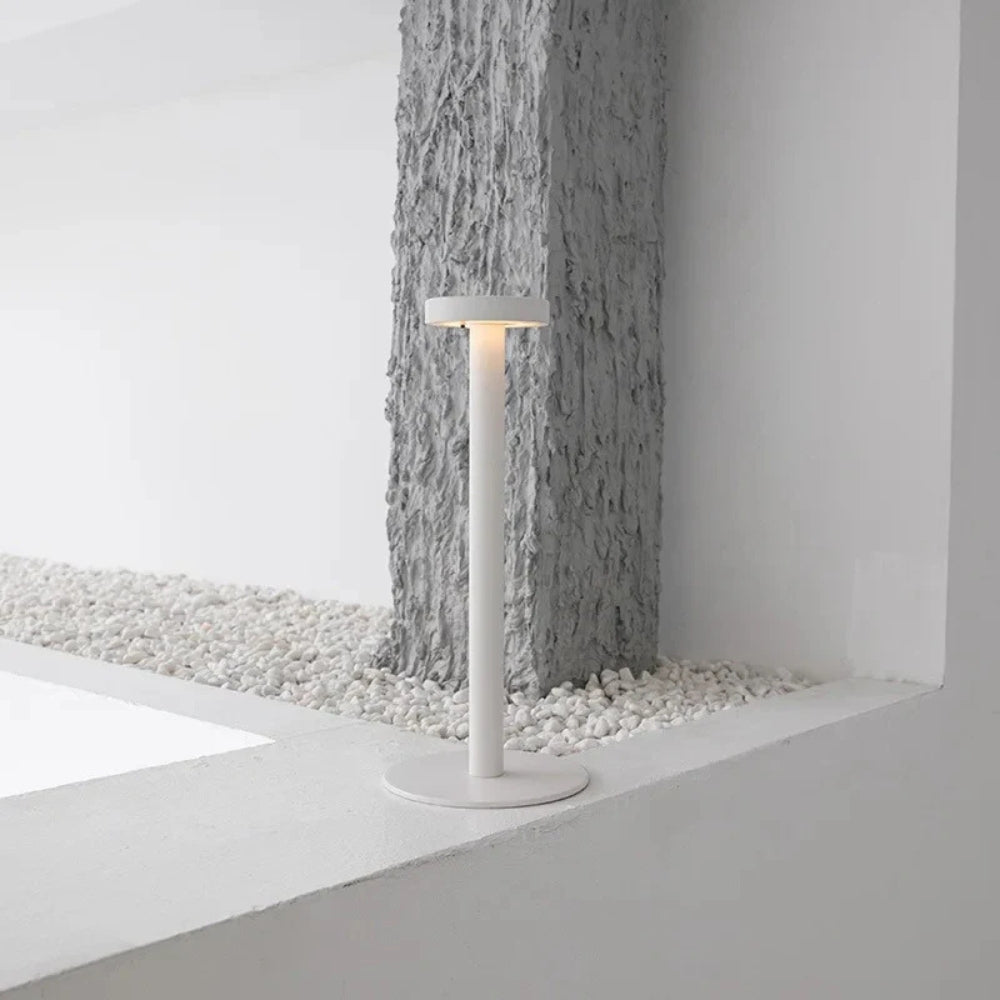 BowLift | Zephyr Aluminum LED Table Lamp