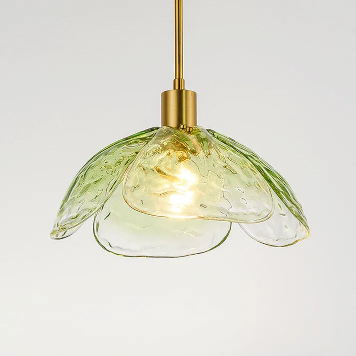BowLift | FleurChic Ceiling Light - Unique Flower-Shaped Pendant Light for a Warm Atmosphere