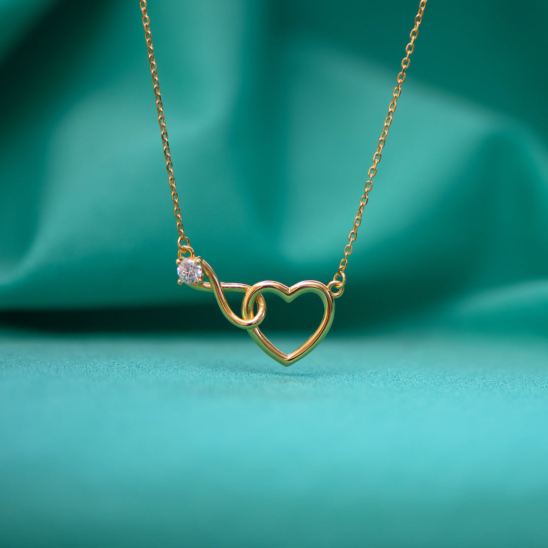 HeartBond Necklace – Timeless Jewelry of Connected Love Bowlift