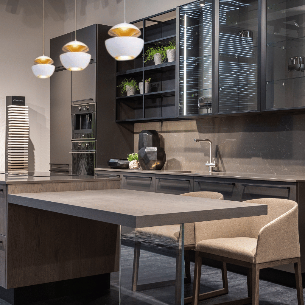 BowLift | GoldGlow - Luxury Gold Pendant Lamp for Stylish Dining Areas