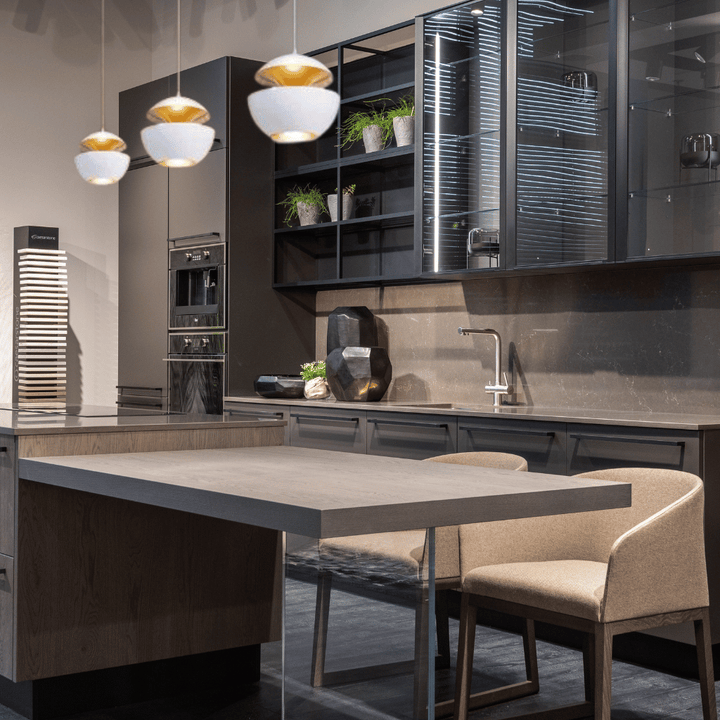 BowLift | GoldGlow - Luxury Gold Pendant Lamp for Stylish Dining Areas