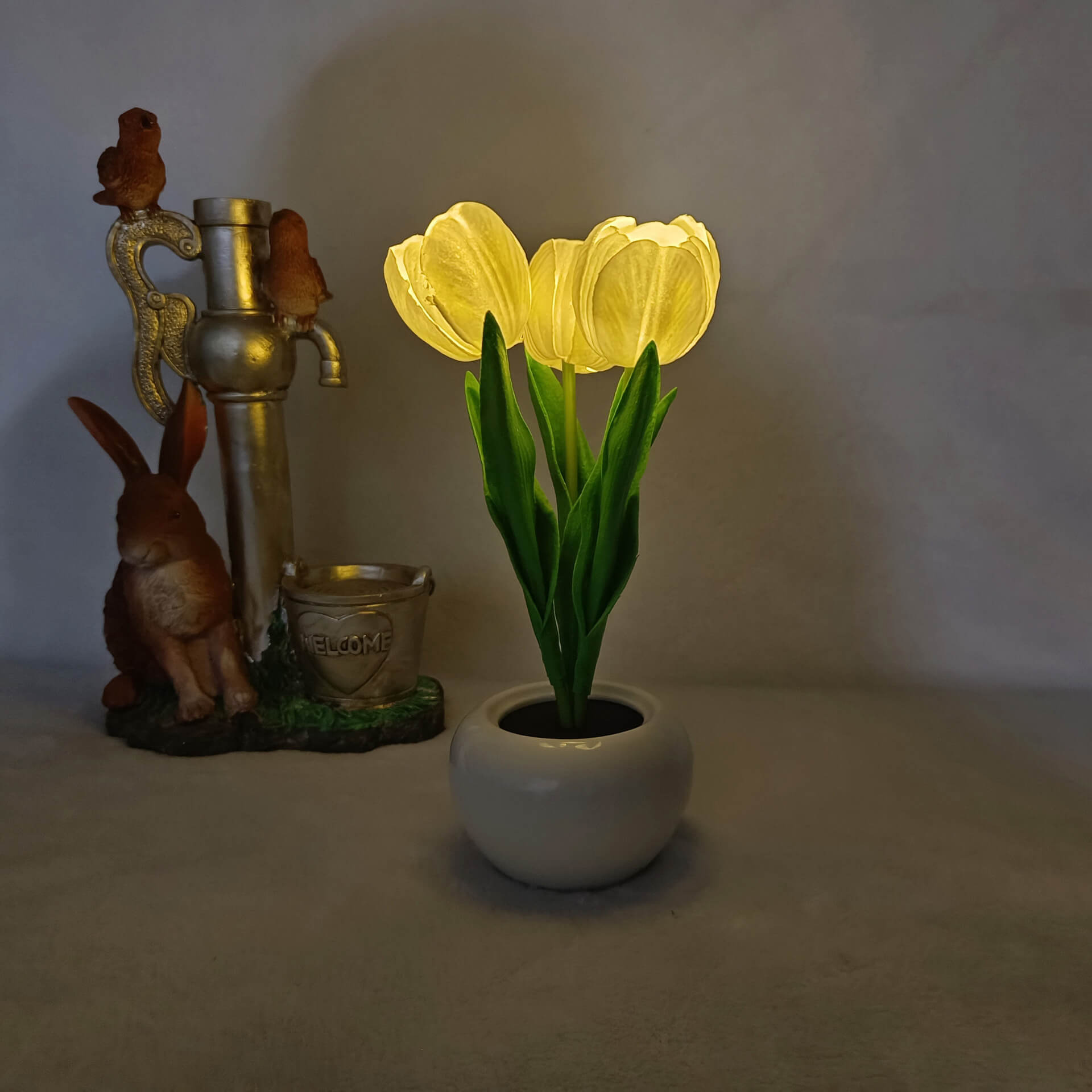 BowLift | Modern Creative Simulation Tulip Peony LED Night Light Table Lamp