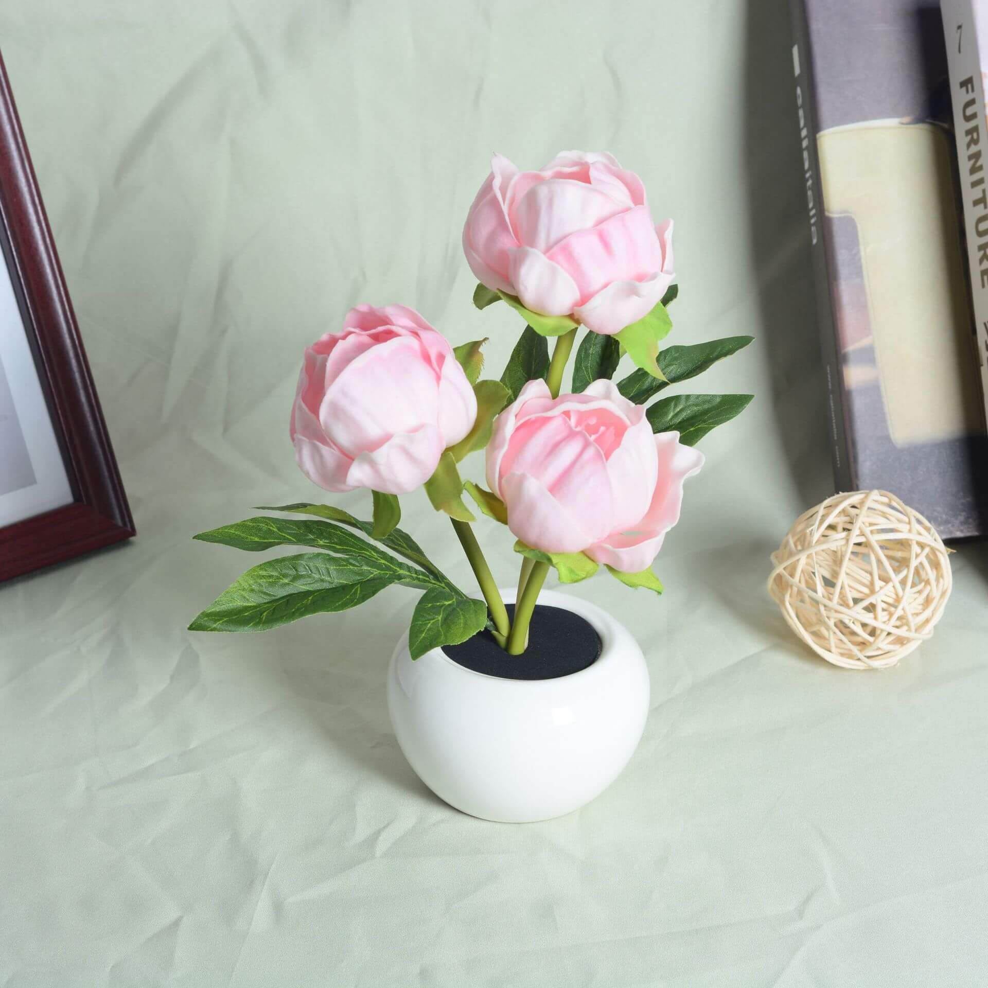 BowLift | Modern Creative Simulation Tulip Peony LED Night Light Table Lamp
