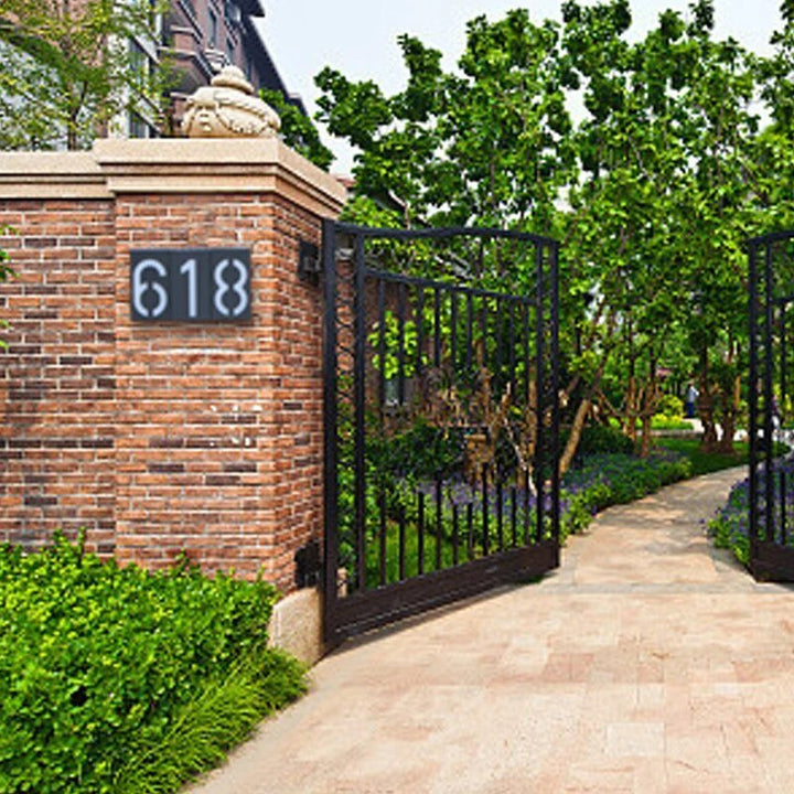 BowLift | Solar house numbers - eco-friendly - economical - modern design