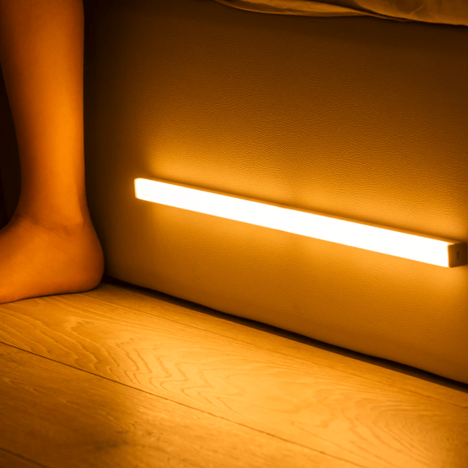 BowLift | Wireless LED light fitting with motion sensor & USB/AAA power supply