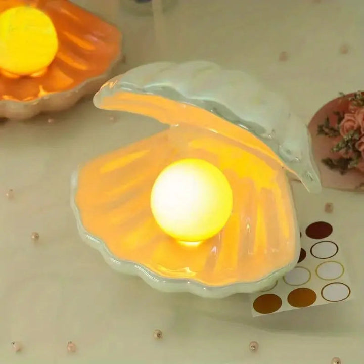 BowLift | Elegant Pearl Nightstand Lamp for a Cozy Home