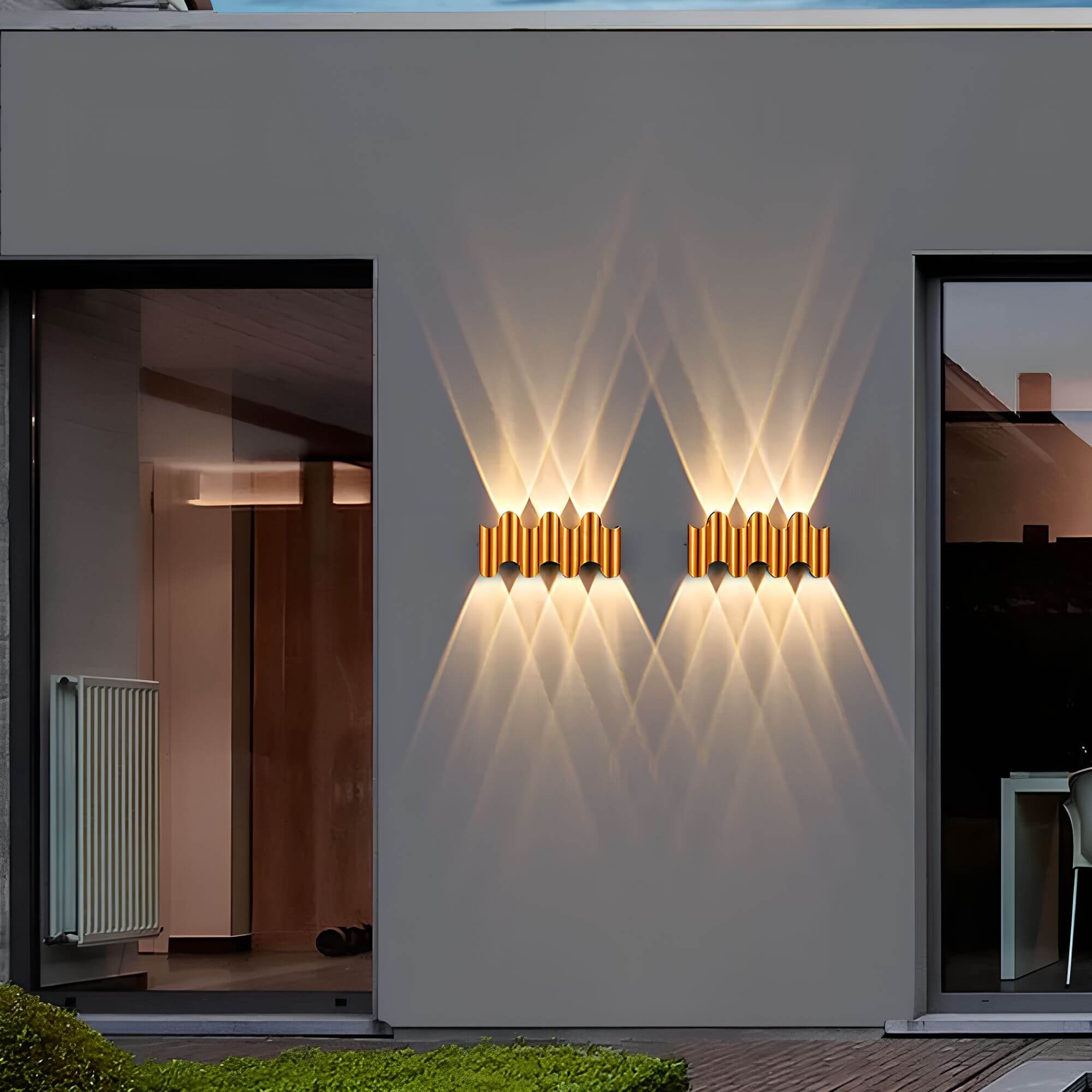 BowLift | Aluminum Wall Lamp