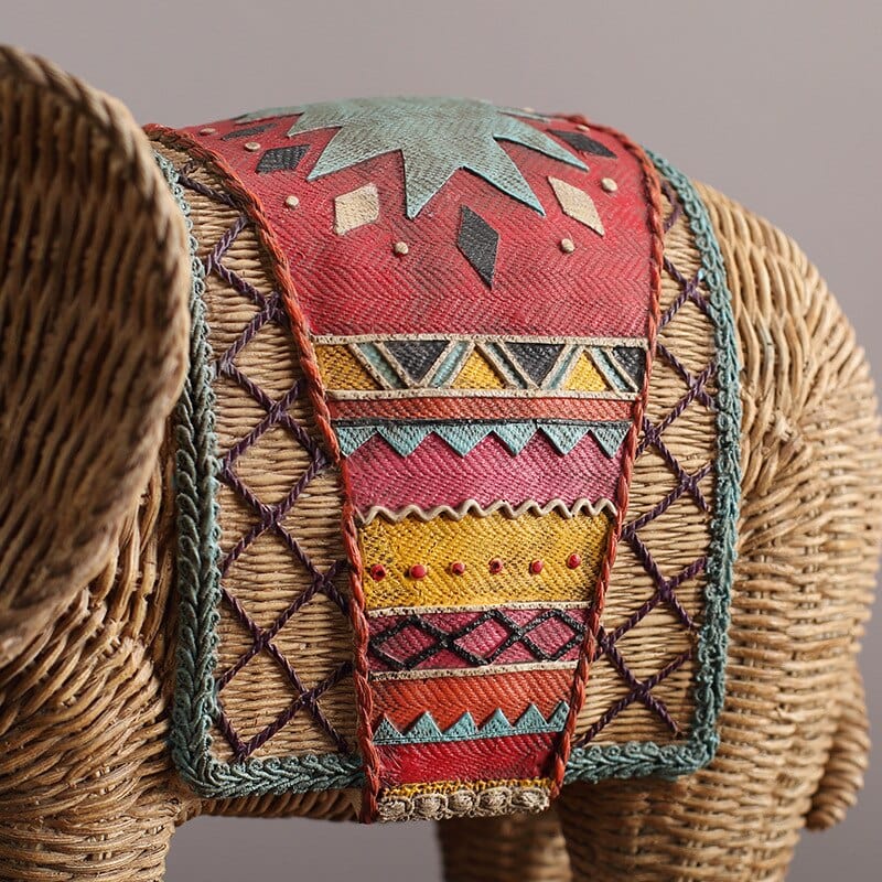 Elephant Rattan Statue Bowlift