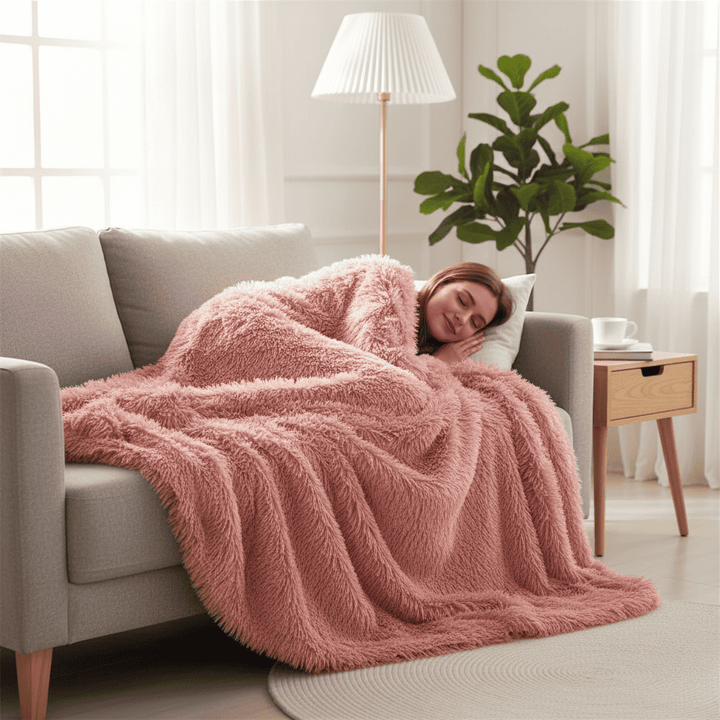BowLift | Plush Faux Fur Blanket with Silky Touch & Elegant Fall