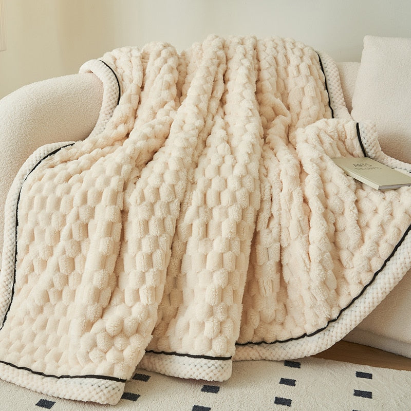 Ultra-Soft Comfy Blanket - Eloise | Bowlift