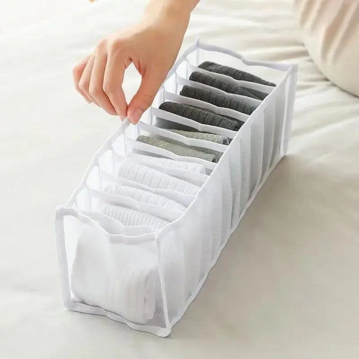 BowLift | Foldable Mesh Dress Organizer – Perfect Separation of Pants & Shirts