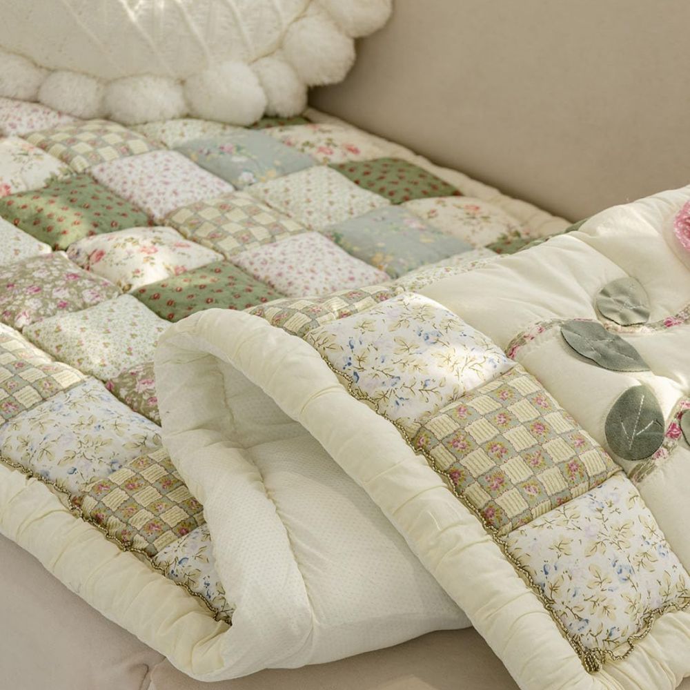 BowLift | Floral Bloom Quilted Sofa Cover