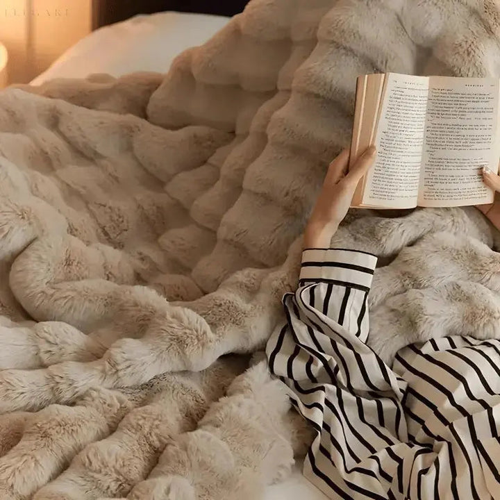 BowLift | Warming Blanket - warm blanket for winter - sofa