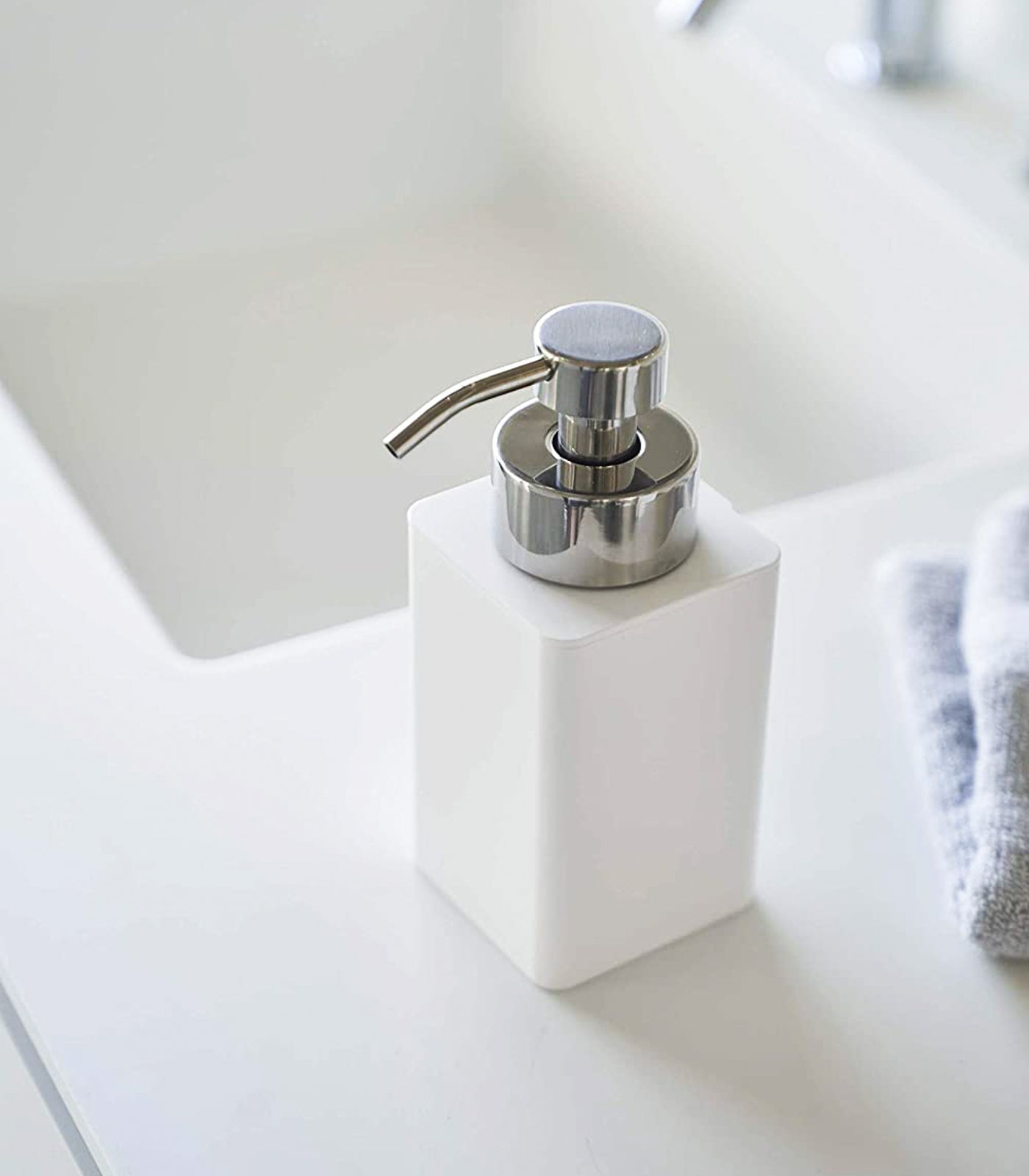 BowLift | Foam Soap Dispenser