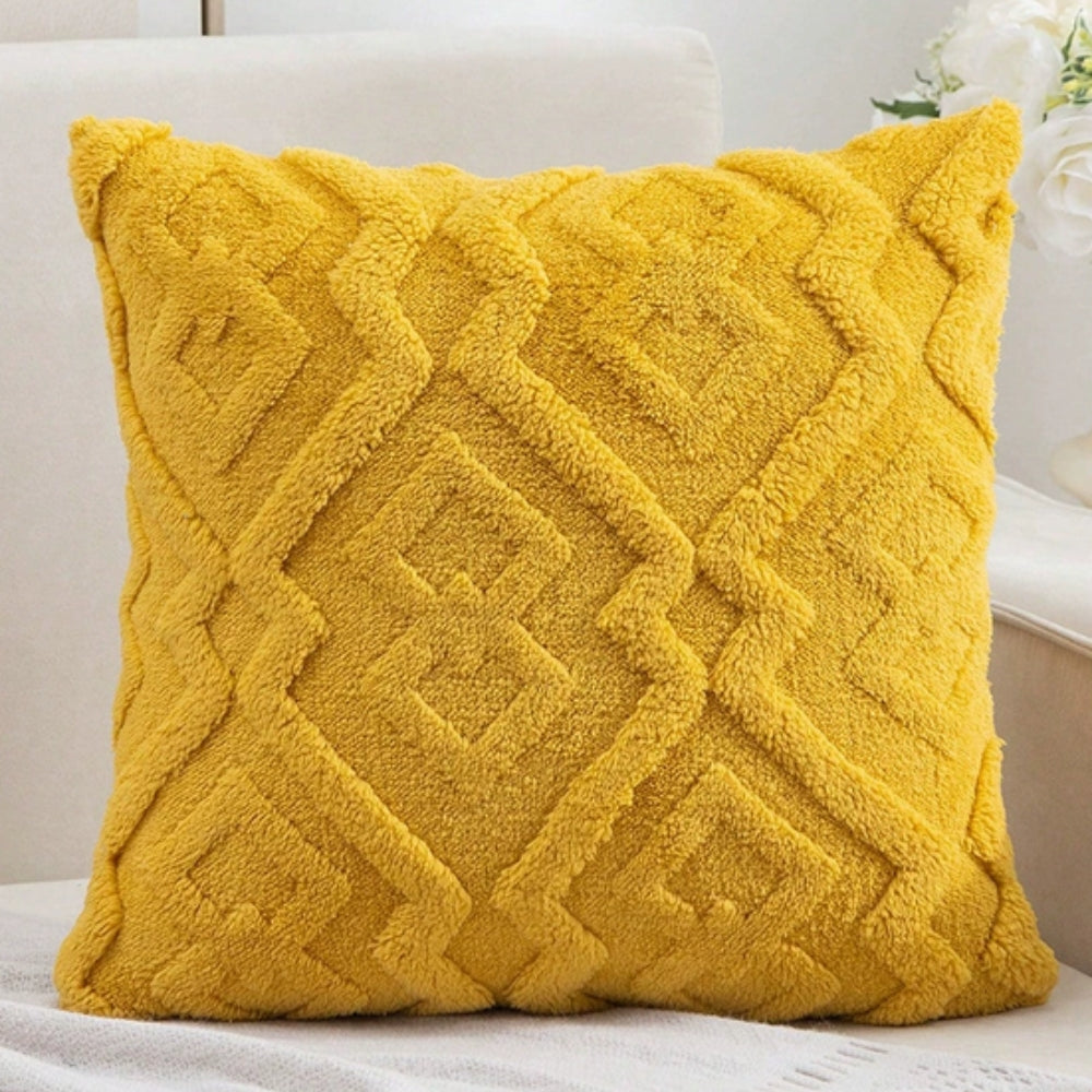 BowLift | Fuzzy Diamond Pattern Cushion Cover
