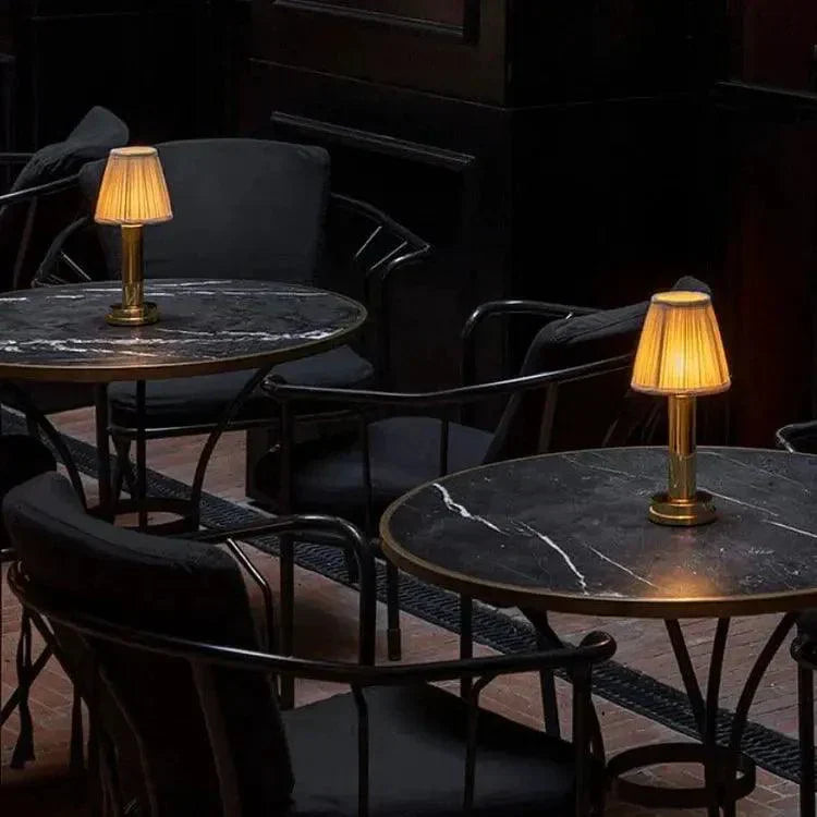 BowLift | ShineBeam - Chic Wireless Table Lamp Design