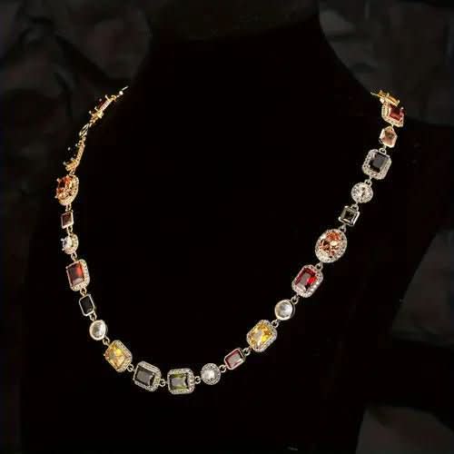 BowLift | Modern jewelry set with geometric zirconia design