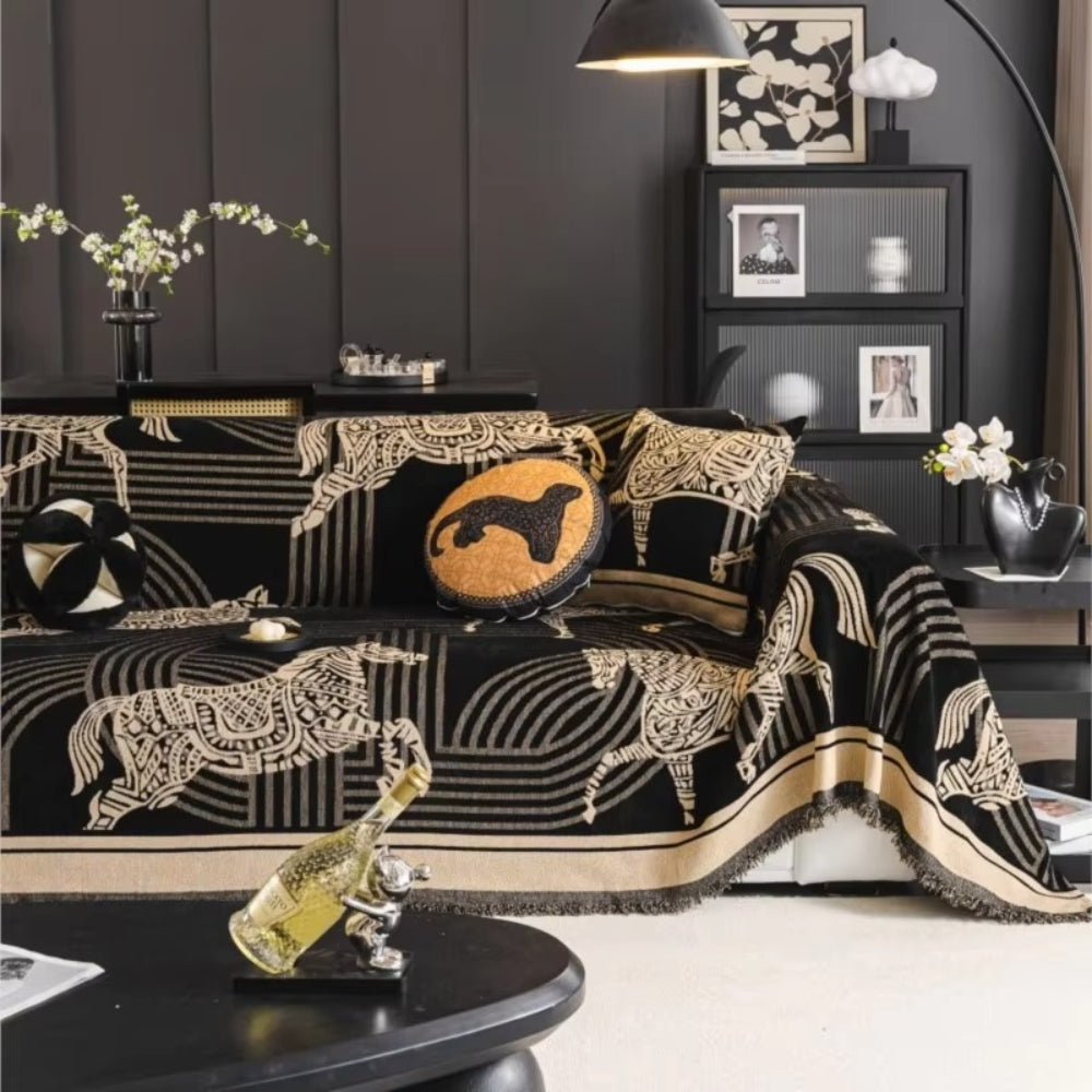 BowLift | Gallora Horse All-Season Sofa Covera