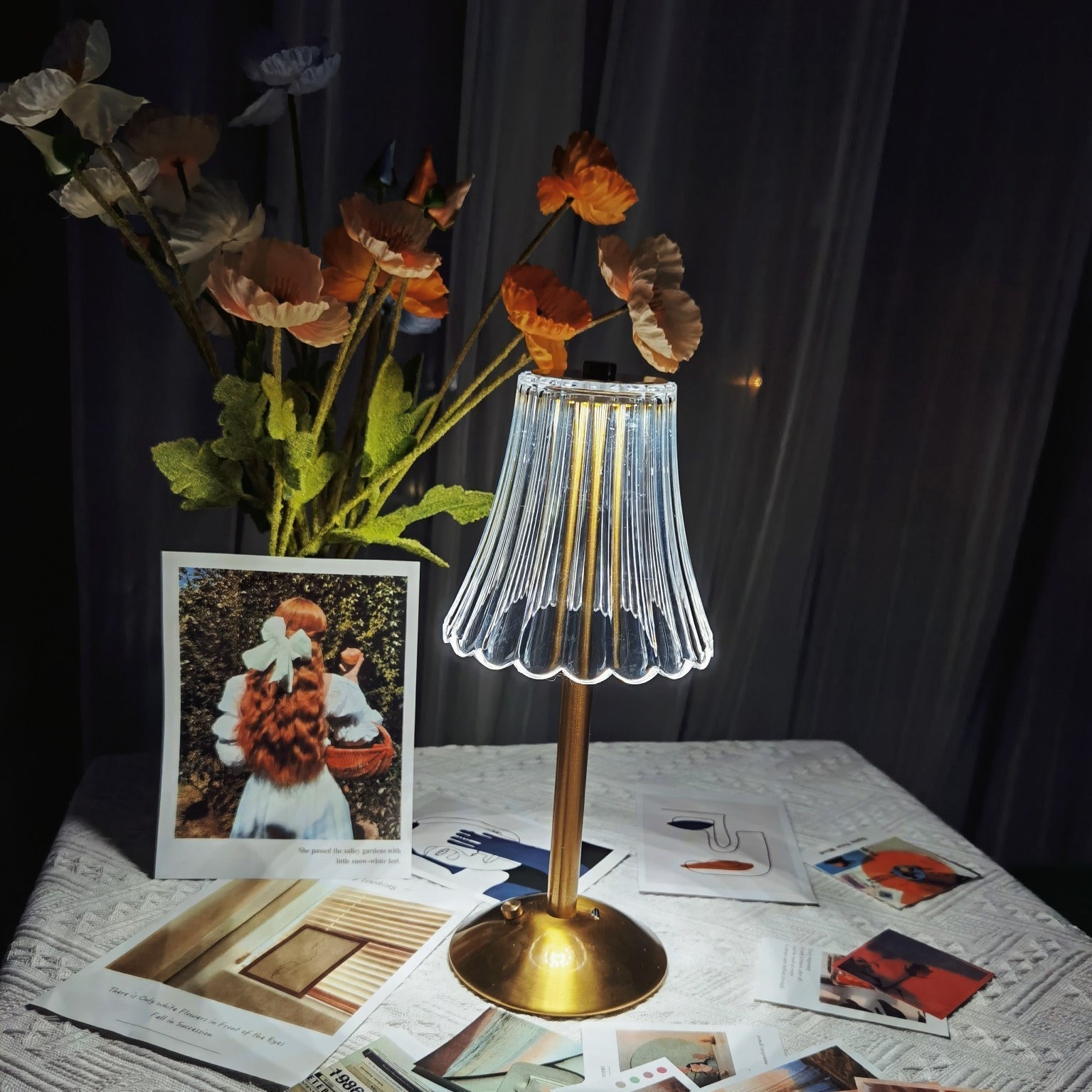 BowLift | RadiantGold – Elegant Portable Table Lamp