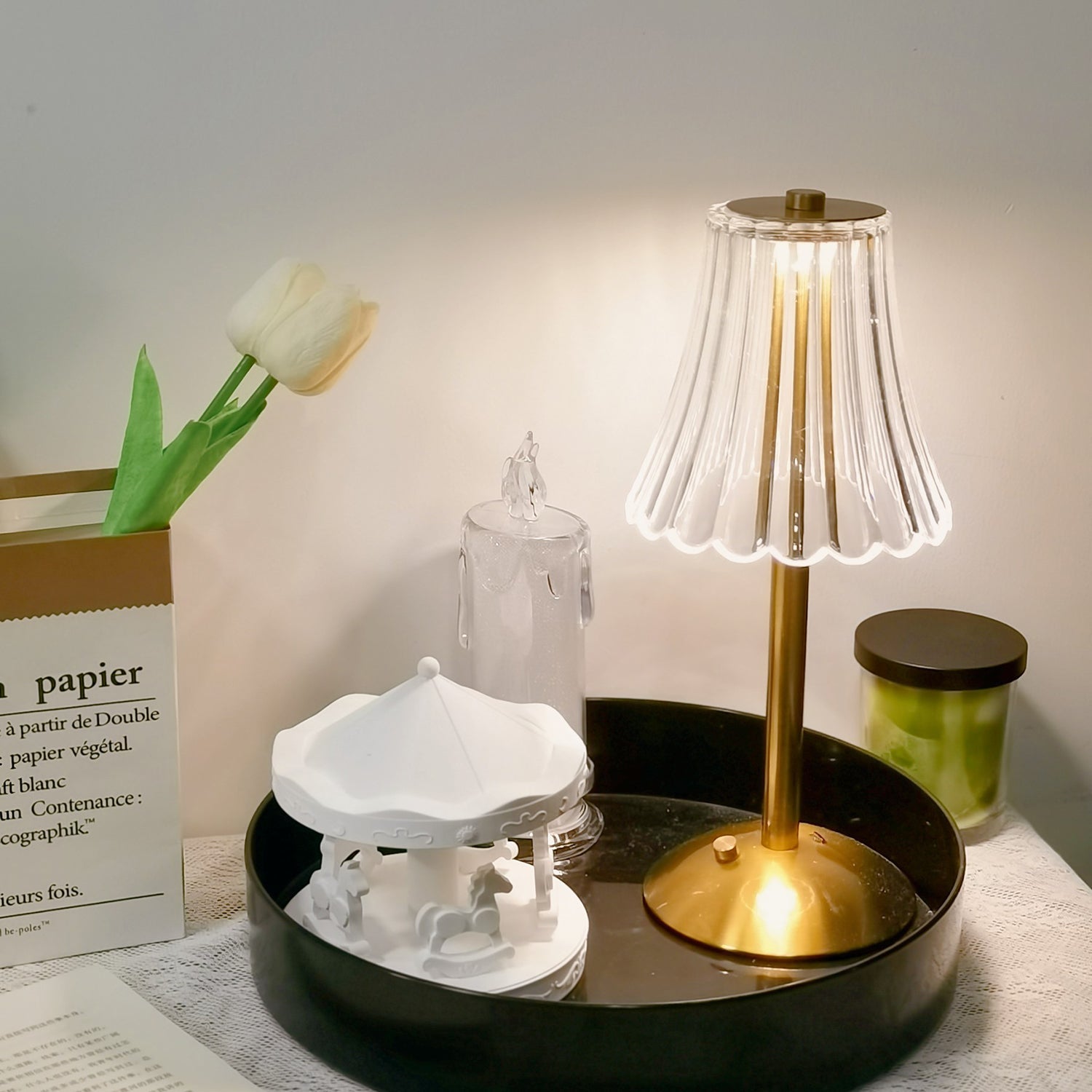 BowLift | RadiantGold – Elegant Portable Table Lamp