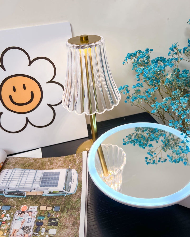 BowLift | RadiantGold – Elegant Portable Table Lamp
