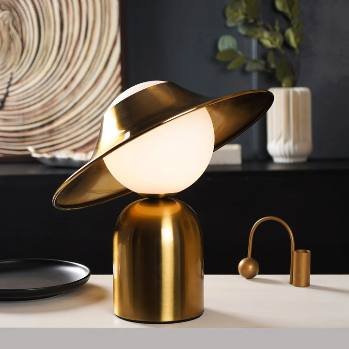 BowLift | Elegant Gold Table Lamp With LED, Scandinavian Design For Cozy Interior
