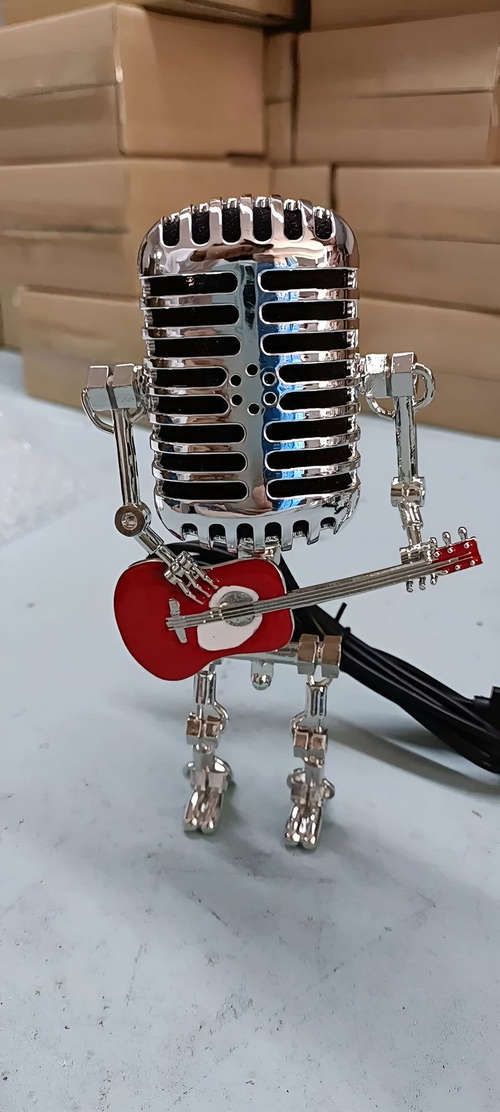 Robot lamp with guitar – LED decor in vintage style for desk | Bowlift
