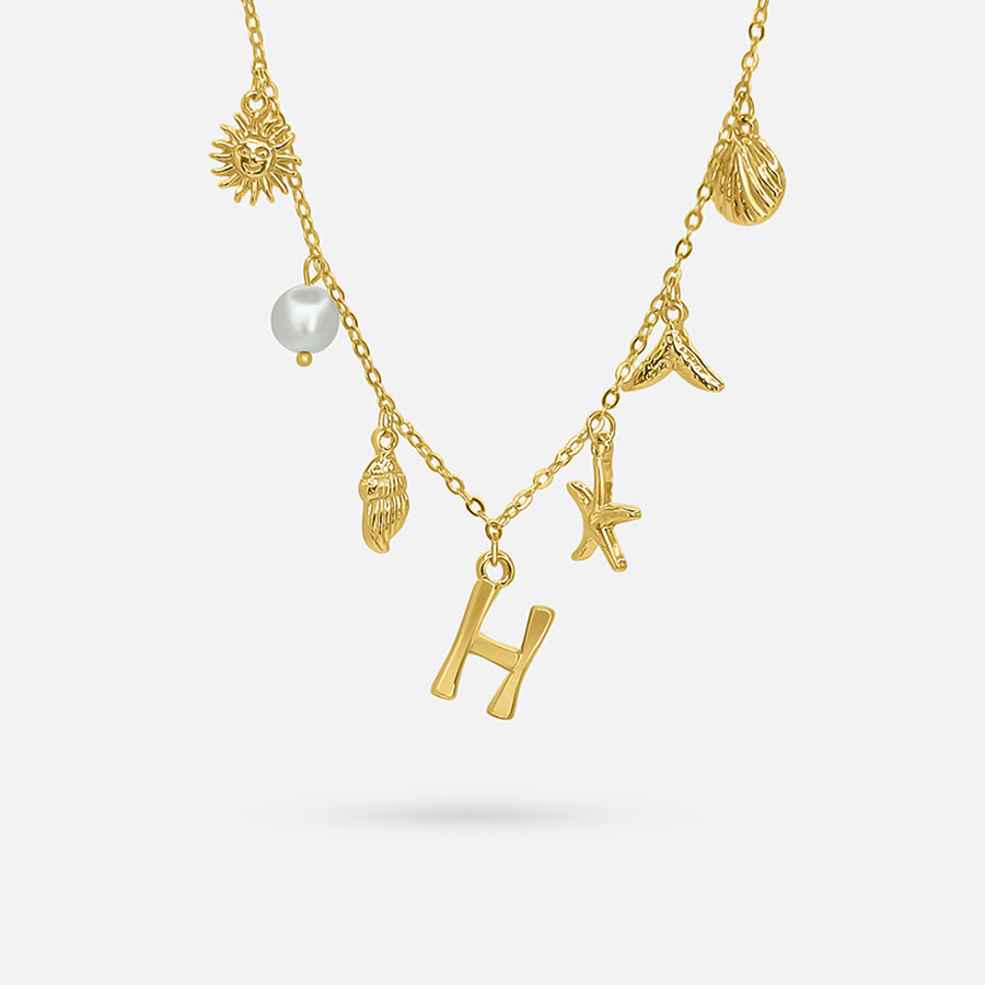 BowLift | Golden Letter Necklace – A personal highlight for your style