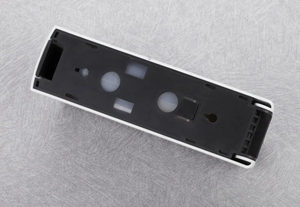 BowLift | Wall-mounted shower dispenser