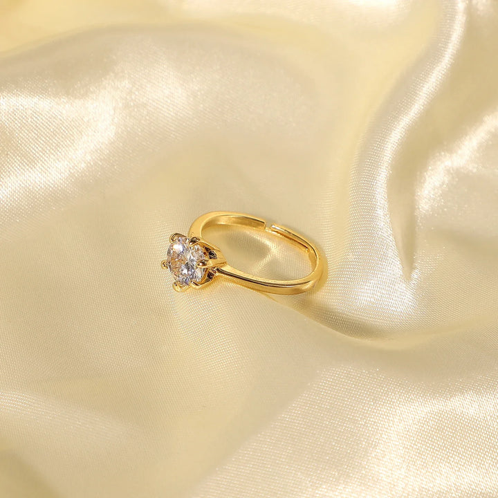 BowLift | Adjustable Classic 6 Prong Dainty Diamond Ring