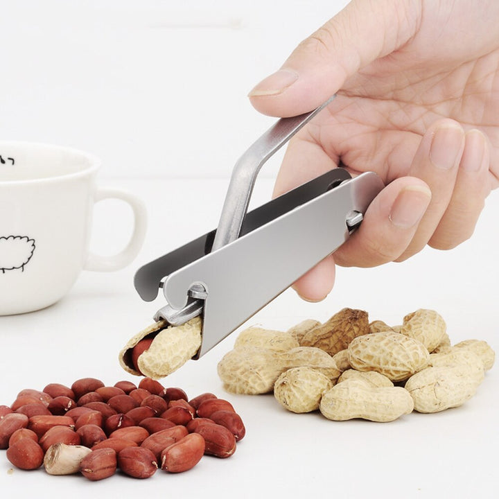 BowLift | All-in-one Nut Cracker Tool